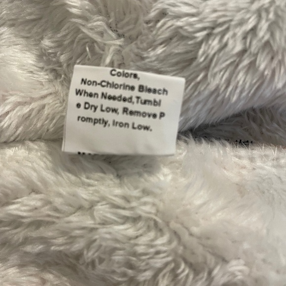 Zaful women’s plaid flannel hoodie full zipper jacket fur lining - Picture 4 of 8